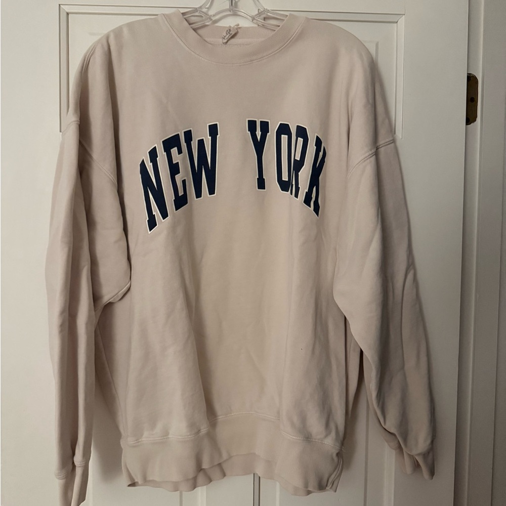 Cream Sweatshirt with New York Print